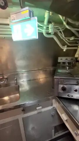 inside the submarine. the stern of the ship. part 7 (7 parts) im Inneren des U-Bootes. Das Heck des Schiffes внутри подводной лодки. корма корабля  #подводнаялодка #uboat #лодка 