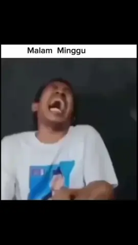 seketika senyumku berubah menjadi saldo dana  #randomvideo #randompost #shortvideo #random #fypage #foryou #fypシ゚ #fyp #meme 