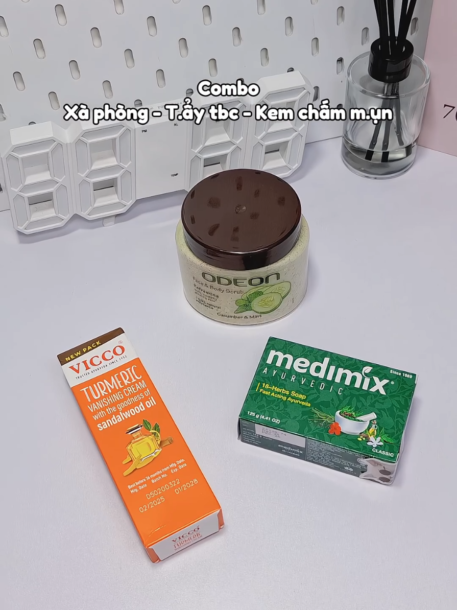 Ai đang bị m.ụn lưng thì tham khảo combo này nhen ✨️👍🫧#medimix #munlung #taytebaochet #taytebaochetbody #chammun #chamda #chamsocda #IMCN #trimunlung #xaphongmedimix #kemnghevicco #vicco #bindinaturals #skinfit #goclamdep #reviewlamdep #xuhuong #viral #unboxing #muataitiktok #fyp 