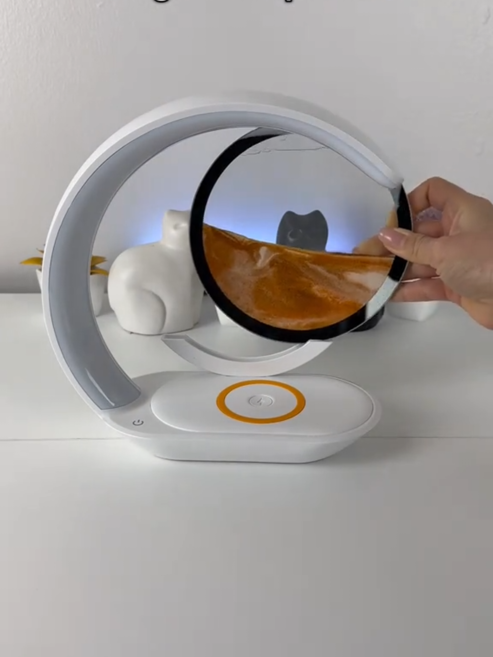 🌀 This isn't just a lamp... it's a whole vibe! Watch the hypnotic sand flow while your phone charges wirelessly 🔄✨ Perfect for your desk, nightstand or any cozy corner. Let your space glow in style! 💫 🛒 Grab yours now before it’s gone! 📦 Ships worldwide 🌍 #sandartlamp  #aesthetic  #desksetup  #homedecor  #wirelesscharger #relaxingvibes  #tiktokmademebuyit  #roommakeover #viralgadgets  #gadgetgoals #lighttherapy  #moodlighting #CoolGadgets  #amazonfinds  #AliExpressFinds  #gadgetlover #2025 #aliexpress #aliexpressfinds #amazon 