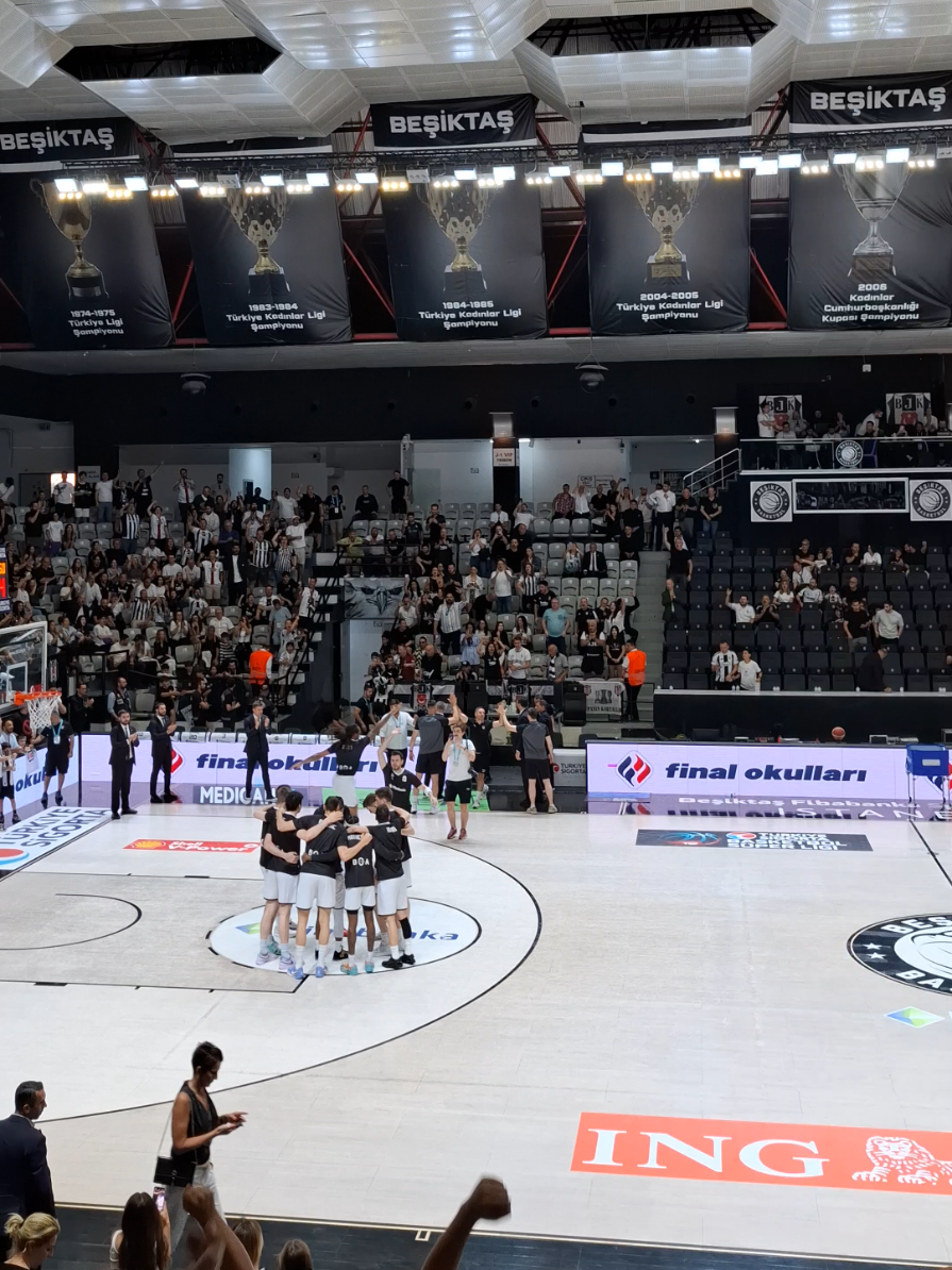 Maç Önü - Beşiktaş Fibabanka v Anadolu Efes - Basketbol Süper Ligi Yarı Final 5. Maç 📍Akatlar Spor Kompleksi  14.06.2025 #TogetherWeRise