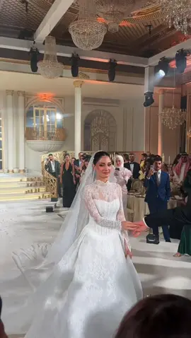#osh_wedding #sherinsbeauty #ossamamarwa #شيرين_بيوتي #اسامه_مروة 