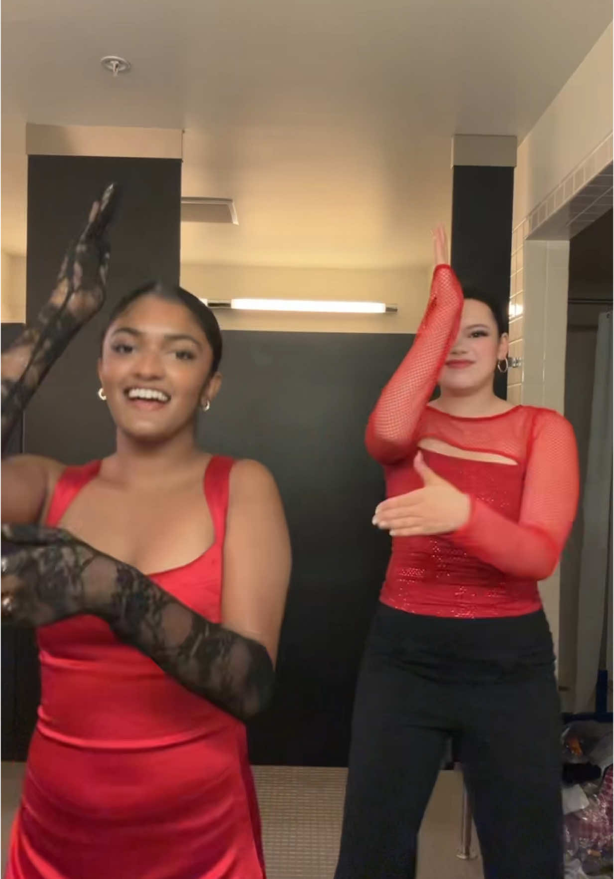 Recital weekenddd @katie #dancerecital #fyp #dance #sharkdance 