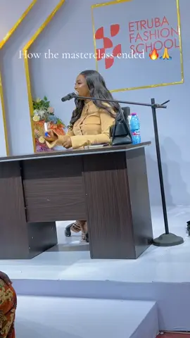 Thank you @Etruba Ghana for pouring so much knowledge into us. Your impact is deeply felt 🙏📚✨  #EtrubaMasterclass #fyp #viralvideos #foryoupage #fypシ゚ #fashiontiktok #fashionbrand #fashion #corset #ghanatiktokers🇬🇭🇬🇭🇬🇭 