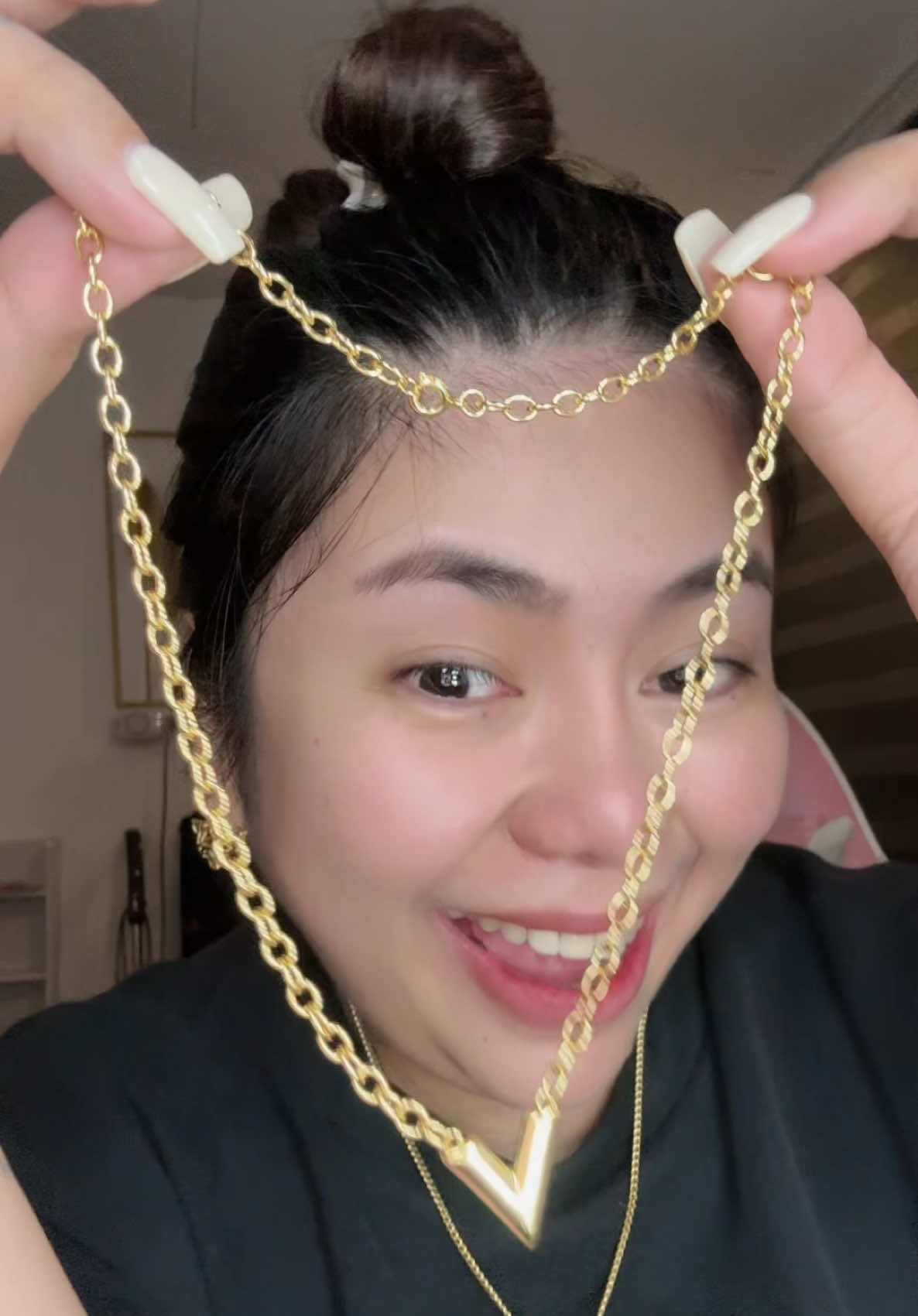 Bevs v shape necklace eto ang ganda nito #vshapenecklace #necklace #fyp 