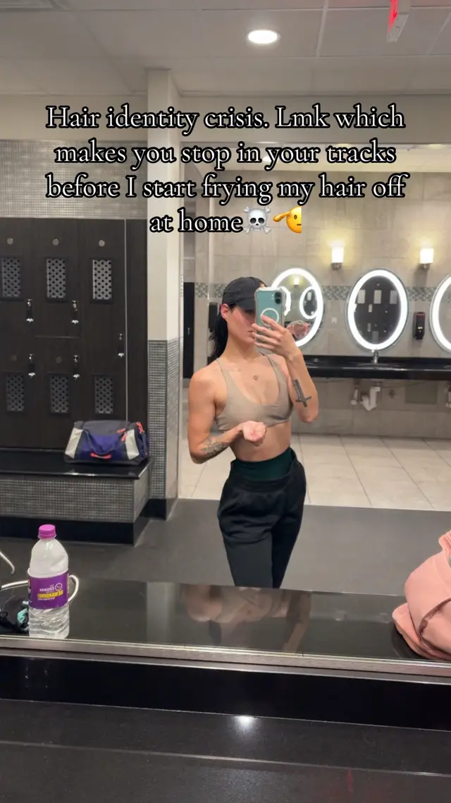 Someone help me before I pour a bucket of bleach on my hair☠️  #hair #hairtok #hairstyle #hairtransformation #haircolor #haircrisis #dye #dyedhair #dyeingmyhair #dyed #help #helpme #helpmeplease #helpingothers #helpinghand 