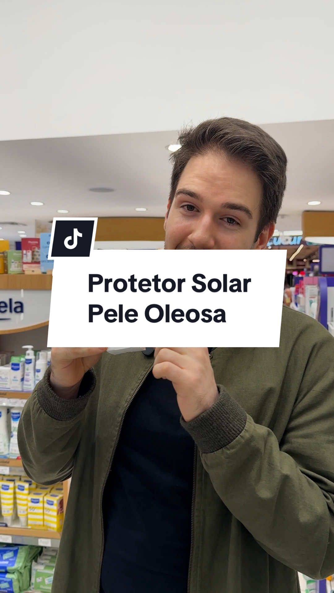 3 protetores solares para te ajudar a controlar a oleosidade ao longo do dia. Lavar o rosto de manhã com um sabonete de ácido salicílico e usar hidratantes water gel vão ser ótimos aliados também! Produtos mencionados: - Minesol Oil Control FPS 70 @neostratabr  - Photoage Water FPS50 @dermagebrasil  - Oil Control FPS60 @eucerinbrasil  Esqueci de algum? Qual outro protetor favorito você já usou? Me conta aqui nos comentários! #protetorsolar #protetorsolarpeleoleosa #peleoleosa #peleoleosanuncamais
