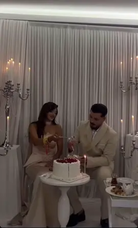 Maşallah 🧿❤️💍🥹#kısmetseoluraşkıngücü #mertindereee #buseünlü #busmer🔥💍 #busmert♥️ #busemert😽❤ #busmert💗 #busmer💜 #busmer🔥 #keşfetteyizzz #keşfet #aşk #busmer 