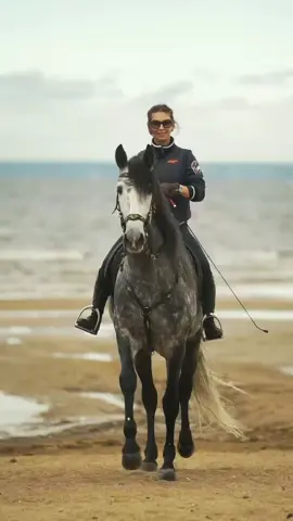 #مساء_الحب_والسعاده_متابعيني💕💛🦋 #😔🖤fypシ゚viral🖤tiktok☆♡ #tikto #follow #اكسبلور #tiktokv #💕❤️ 