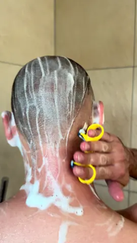 twinshaver: Double blades, double speed! 🪒 #Twinshaver #ShavingGoals #shave #headshave #glatze #balding 