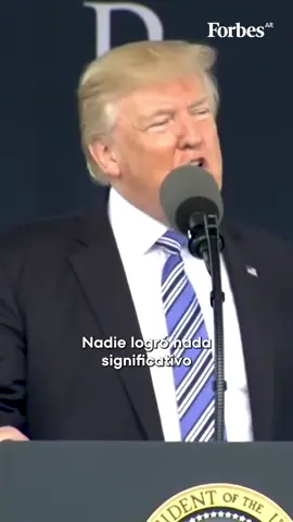 🇺🇸 Hoy #DonaldTrump cumple 79 años 🎉 En 2017, en la Universidad Liberty, inspiró a los graduados con un mensaje claro: “Aceptá con orgullo ser un outsider”. 💪 🤔¿A quién te hace acordar lo que dice Trump?