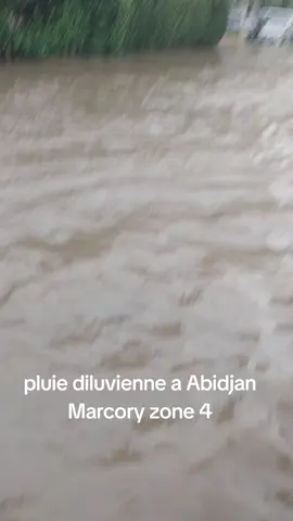 tres forte pluie a Abidjan #abonnetoi❤️❤️🙏  #tiktokcotedivoire🇨🇮tiktok225  #tiktokafrique🇹🇬🇨🇩🇨🇮🇧🇯🇬🇦🇨🇲🇬🇦 