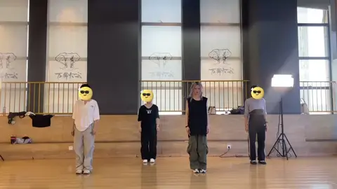 Daily dance class @Cheeseburger #girl #dance 