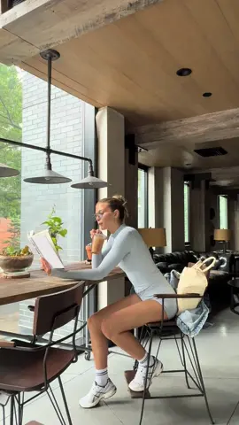 Getting sweaty in H&M Move’s new seamless set @H&M Move 🩵