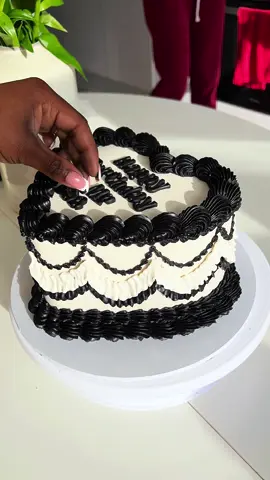 Heart cake - man edition!! Finally a man cake that’s not black and gold, praise Him 😭🙌🏾 . . . #kutiwacakes #caketok #fyp #manchester #cakedecorating #cakevideo #caketiktok #manchestercakes #piping #pipingvideo #cakeinspo #cakeinspiration #cakedecor #cakedesign #cake #cakeboss #heartcake #vintageheartcake #blackandwhite 