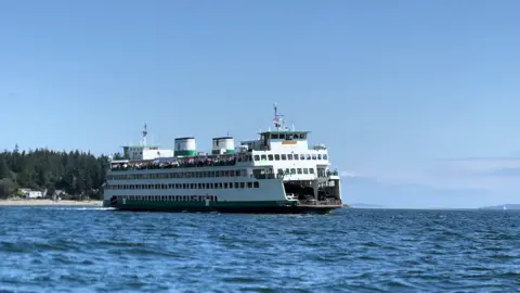 NO KINGS on the Bainbridge-Seattle Ferry MV Kaleetan. The turnout was great and the boat was listing to starboard