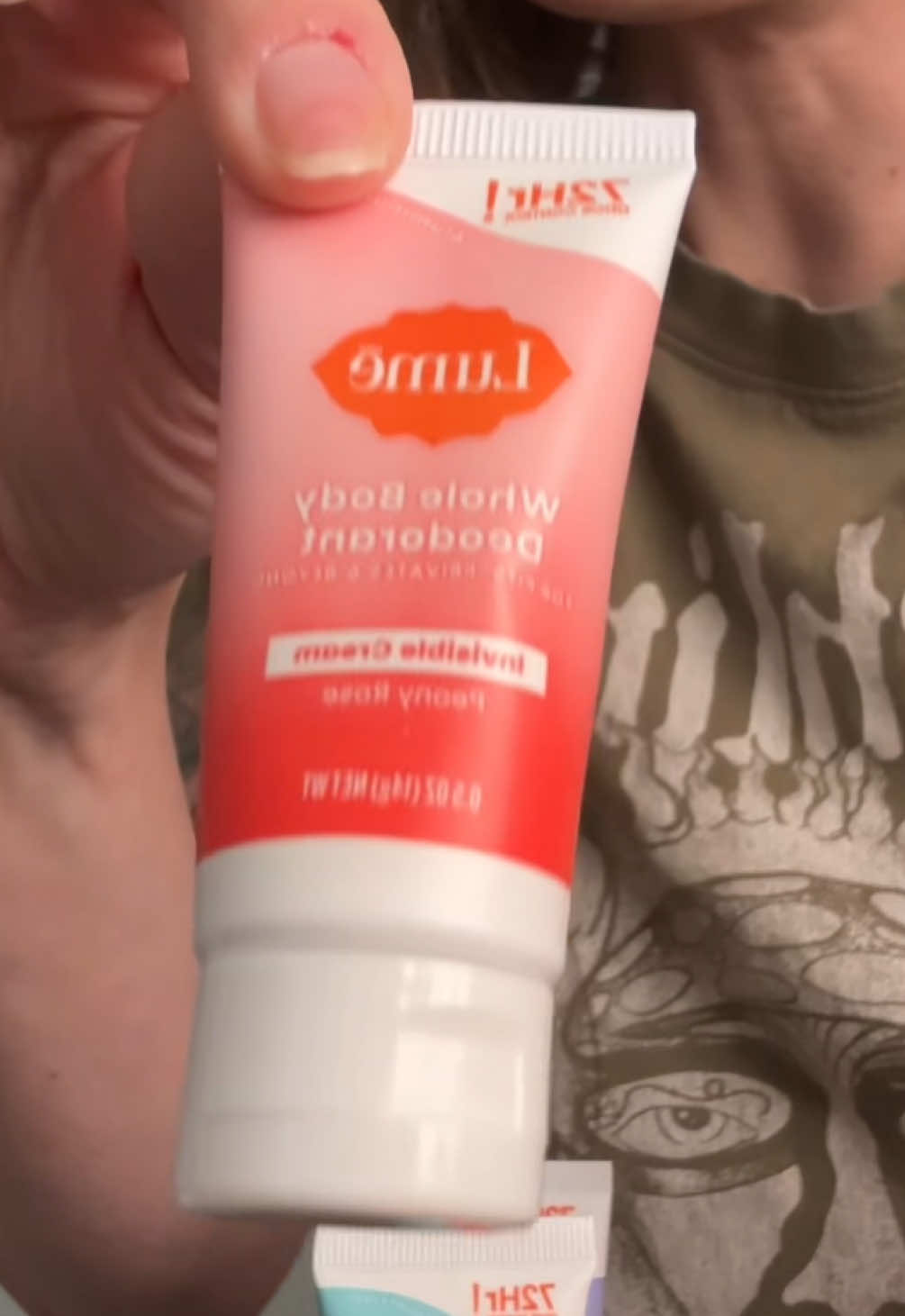 Smelling Good #lume #lumedeodorant #lumewholebodydeodorant #lumecream #cream #fyp #affiliatemarketing #lovethis #gourmand #trend #review #productsthatwork #sample #samples #realreview 