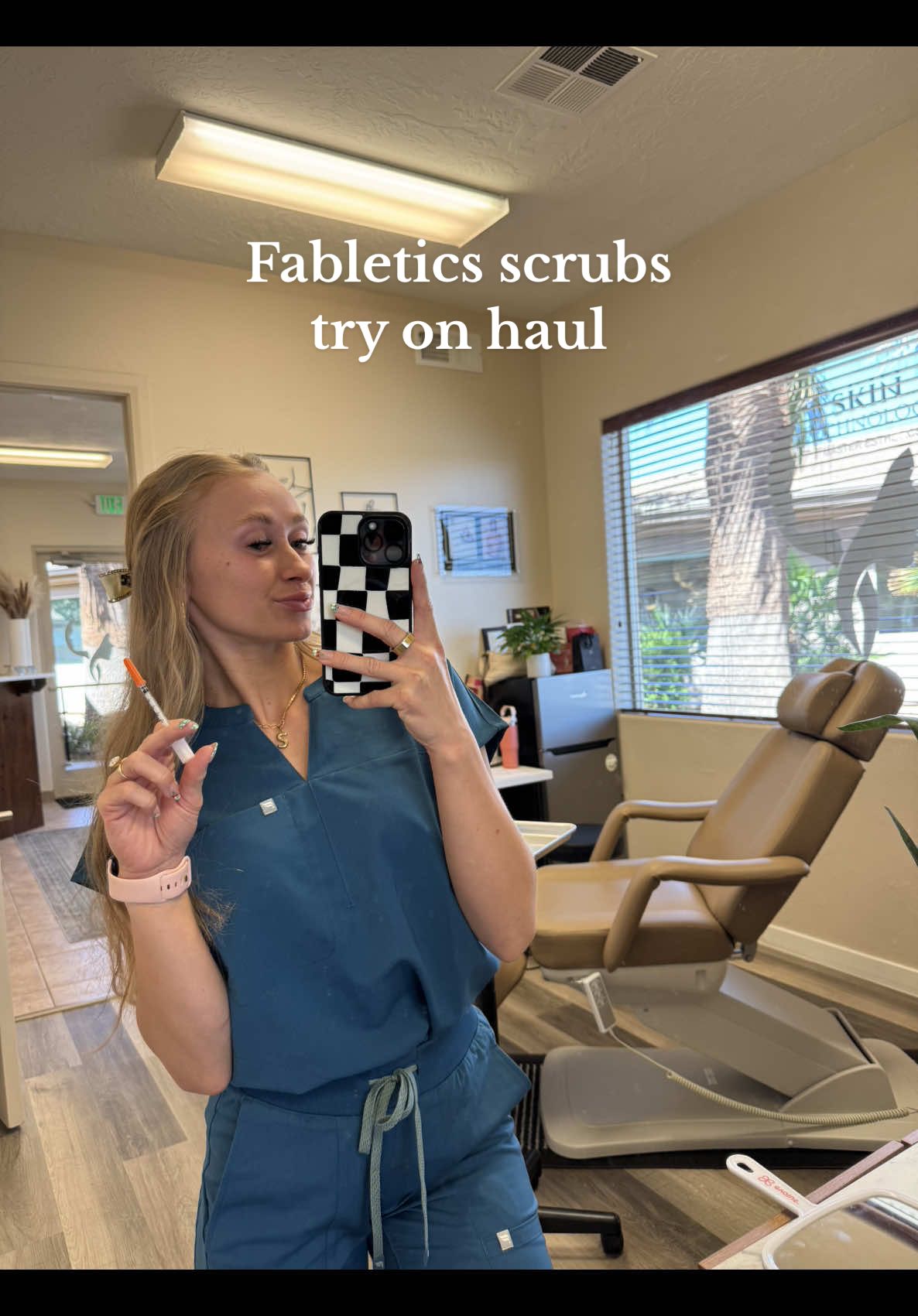 Okayyy @fabletics scrubs @Fabletics such slay! I did end up returning both bottoms and sizing up one!! #scrubs #scrubtryon #fableticsscrubsreview  #fableticstryonhaul #scrubshaul #cutescrubs #newscrubs #fabletics #fableticshaul 