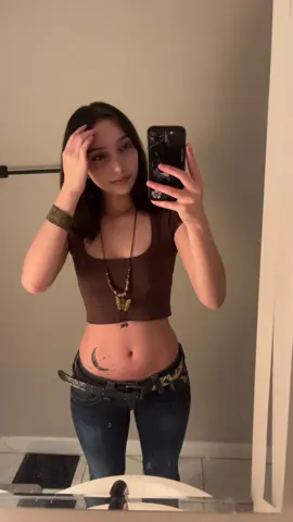 Ignore the dirty mirror #fyp #OOTD #07 #18 #fypシ゚viral #fit 