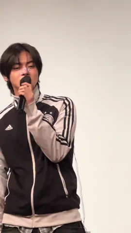 one year ago i was celebrating your debut and going to your fansign. this year i have to vote and pray for you to debut again 🥲 vote for leo on bp #38 <3  #leeleo #131label #traineea #leo #leowsgd 