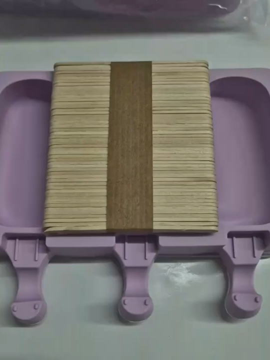 Forma de Sorvete Molde de Picolé Silicone Com Tampa 50 100 150 Palitos Grátis