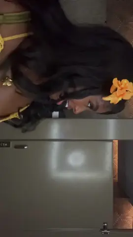 DUH #annarenn @tierra 