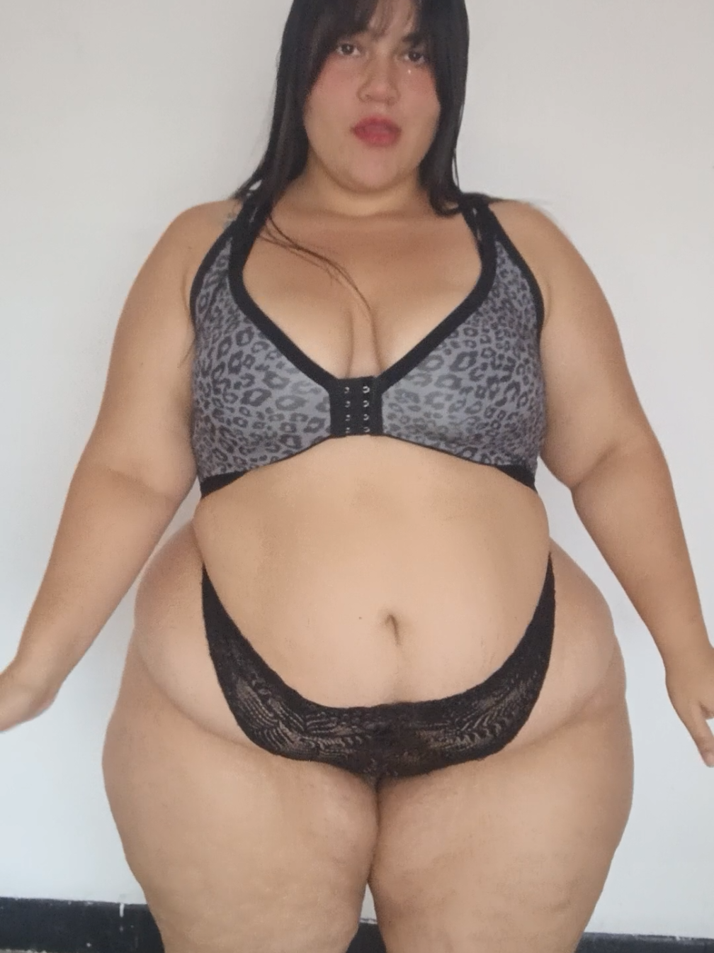 Para mí es perfecto y para ti ? 😍🫶🏻✨  #bbwcaleña  #caleña  #lamonsalve #sexy #bbw  #latina  #orgullosademiscurvas  #model  #plussize