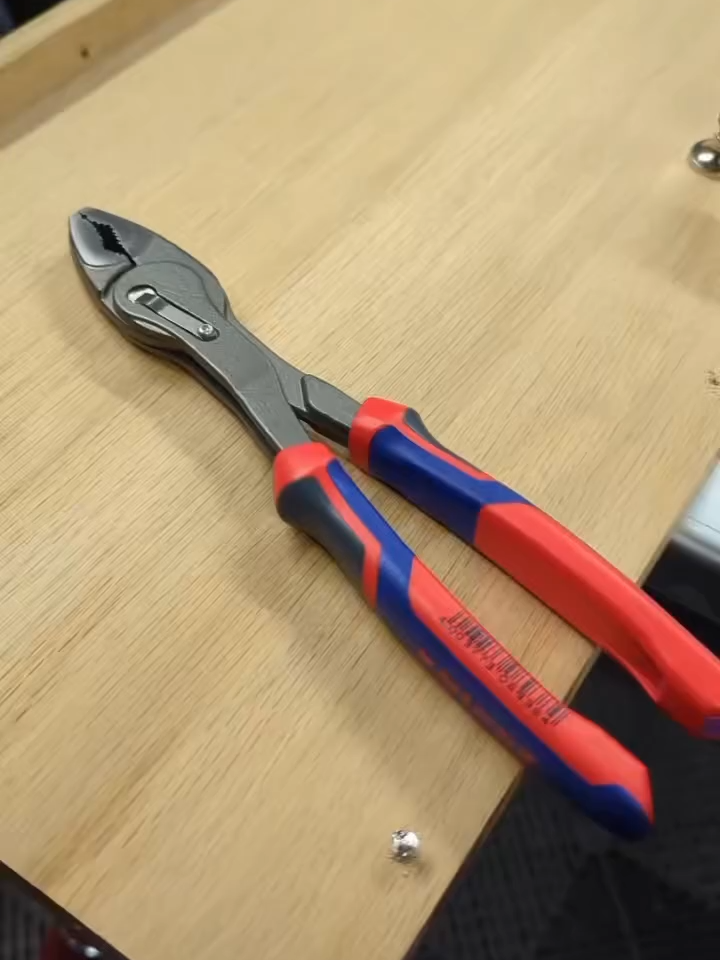 Knipex 82 02 250 #tools #dungcu #donghe #dungcuducnhat #handtools #knipex #knipextools