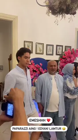 AAAKKK GEMESSS🤏😍🤍 #elrumi #syifahadju #elrumisyifahadju #elsyifa #elcipa #gemes #pacaran #jodoh #bismillah #cantik #ganteng #maasyaaallahtabarakallah #pasanganromantis #pasangancouple #pasanganviral #viral #viraltiktok #viralvideo #fyp #foryou #fypage #masukberandafyp #lewatberanda #blue #white #birthday #trending 