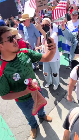 Together we stand ! Hand in Hand ! Ready to find for OUR LAND !  VOICES for LA RAZA ! ❤️🇲🇽🫶🏽🇺🇸✊🏽  #NoKings #NoKingsDay #NoKingsProtest #50501 #BuildTheResistance #VoicesForLaRaza #LatinosUnidos #CommunityPower #LaRaza #LosAngeles #ProtestLA #ProtestToday #StandUpLA #DefendDemocracy #NoAutoritario #ResistTheParade #AmericaHasNoKings #DemocracyNotDynasty #ProtestToday #StandUpLA #DefendDemocracy #NoAutoritario #ResistTheParade #AmericaHasNoKings #DemocracyNotDynasty#fyp #trending 