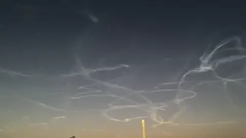 سماء. كربلاء.  الساعه. ٤/ فجرآ.     