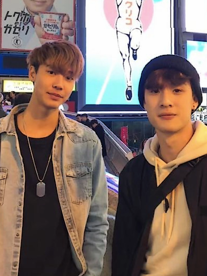 couple since 2020, dikonfirm org pusatt🔥🔥 note: jgn rep2 komennya ya guys, takut ganggu privasi temen2 dewtee🙏🏻 ib: @achiphu_  #dew_jsu #tee_vtp #dewtee #couple #gmmtvboys #fypシ #foryoupage 