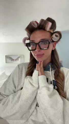 Soft launching my new summer hair color... 