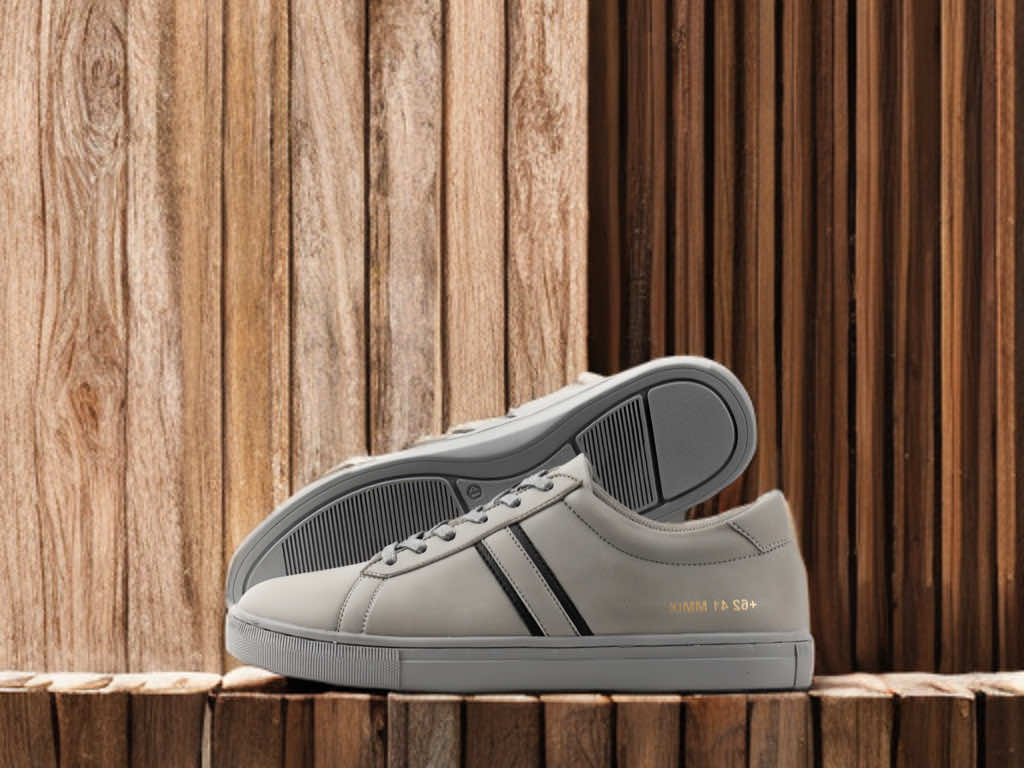 GIO CARDIN - Sepatu Sneakers Pria LAH-05 Grey / Black Casual #sepatusneakers #sepatuori #sepatumurah #sepatuimport 