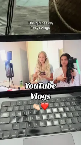 Link in bio to my Yt vlogs ❤️👏🏻 