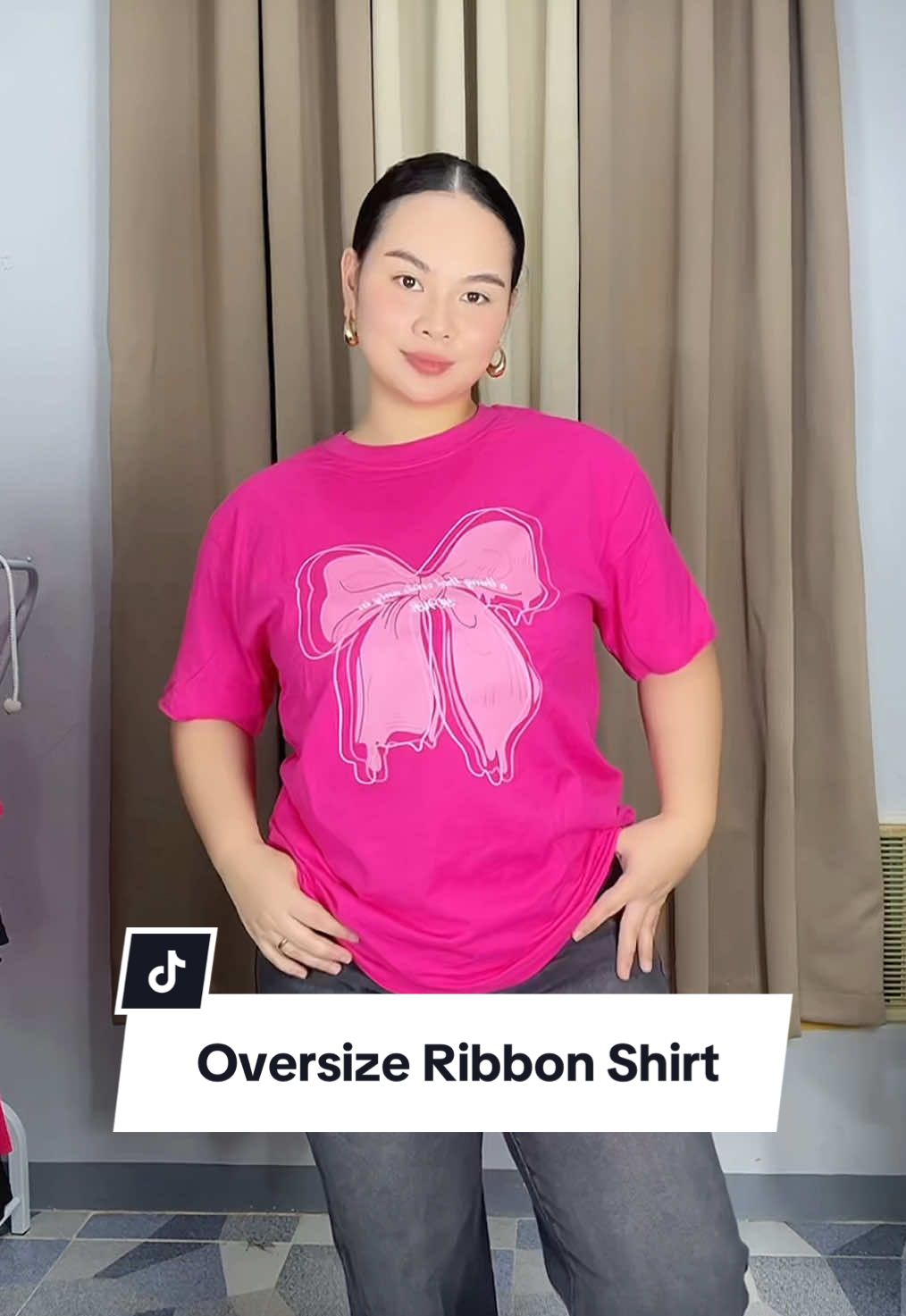 Ang ganda nito pang school 🫵🏻 ganito fitting ng XL saakin, im 78kg with 33-34 waist  #oversizedshirt #oversizedtshirt #tshirt #schooltshirts #universityshirts 