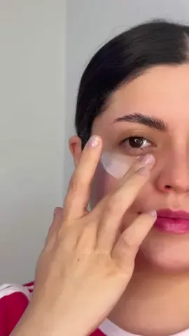 Crema para ojos con masajeador eléctrico✨ #creatorsearchinsight #paratiiiiiiiiiiiiiiiiiiiiiiiiiiiiiii #cremaparaojos #cremahidratante #cremafacial #skincare #tiktokshop #shoptoker #comprasonline #lineasdeexpresion #ojeras #arrugas #eyecare #eyecaretips #probandoproductos #belleza #beauty #vamostiktokshop #ugc #viralpost #hidratacionprofunda #masajeadorelectrico #ycz 