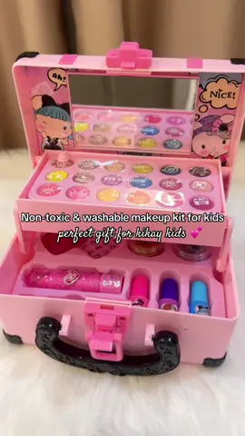 perfect gift for kikay kids 💖💄 this makeup kit is non-toxic and washable ✨ #kidsmakeup #makeupkitforkids #makeupkittoys #makeuptoysforkids #giftideaforkids #kidstoys 