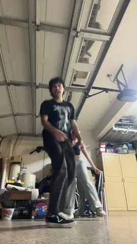 Day 1 of training my sister to be a dancer@k k 🌟 love this choreo@Kiana #dance 