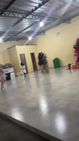 Bailada boa de mãe e filha🫶🏼💕aniversário da nossa MAIS MAIS❤️🤌🏼crédito pras divas do vídeo @Fabiana 🍉 @samaragemaque8 