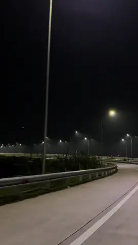 sakit banget instrumennya :(