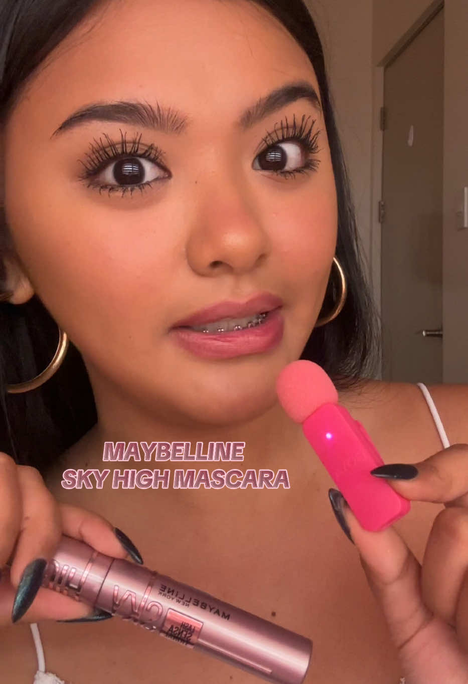 They said size doesn't matter... but my lashes say otherwise. 😌💕 @Maybelline New York PH  #LongerBetterSkyHigh #MaybellineSquad #MaybellinePH 