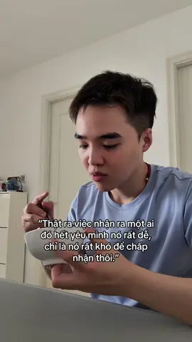 Khó chấp nhận lắm