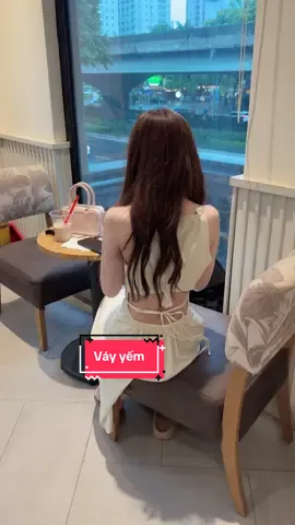 Váy yếm tôn dáng