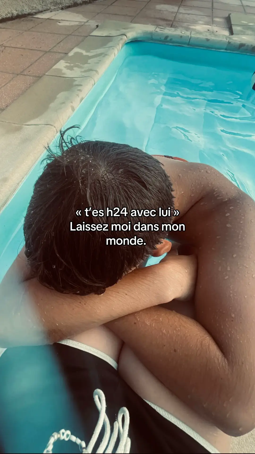 #pourtoi #fypシ #été #piscine #copain #bf #couple 