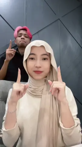 yg belakang ngapain?