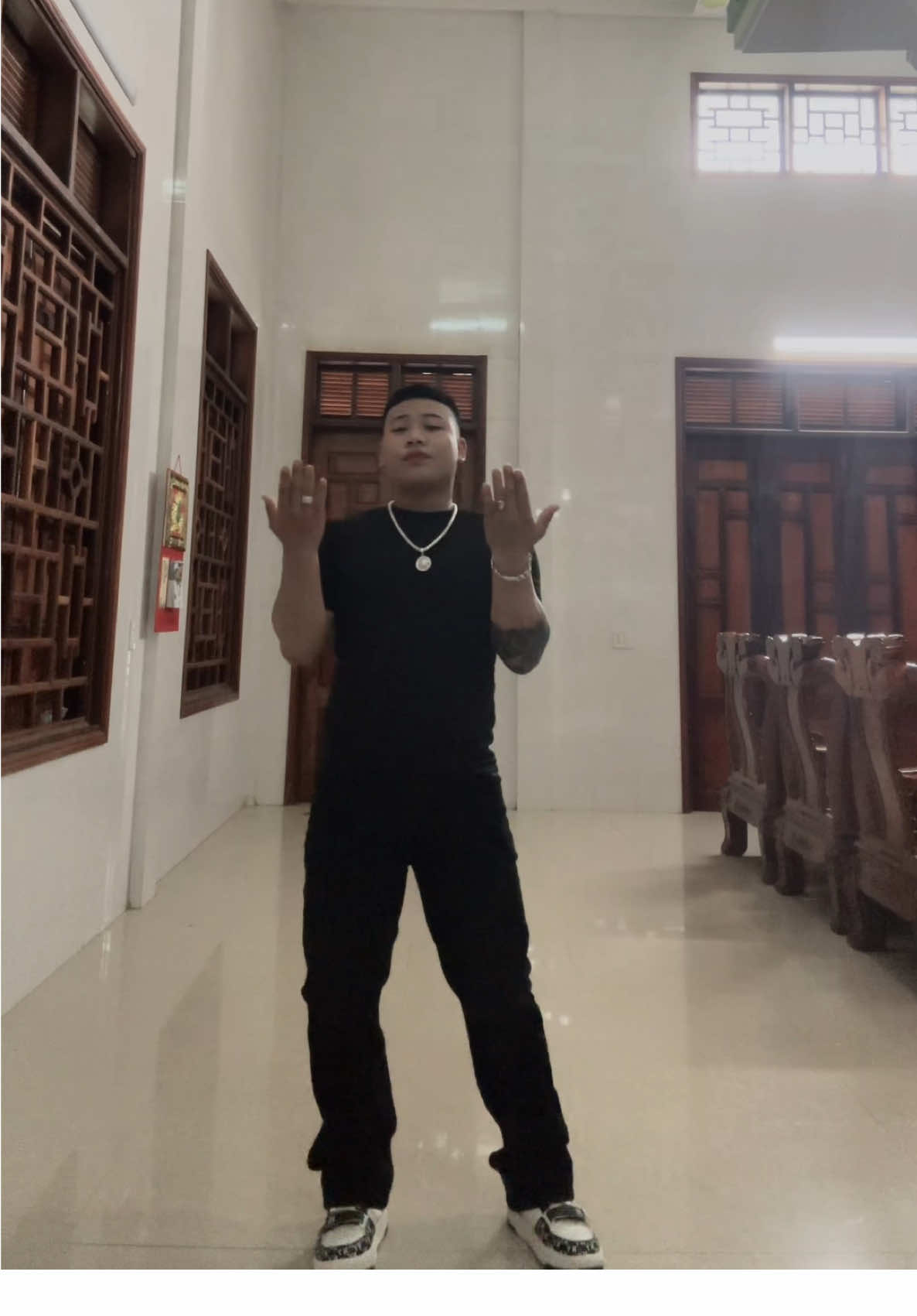 Gặp mẹ trong mơ phiên bản nhạc trung❤️#xuhuongtiktok #73❤️bốtrach #lenxuhuong #xh #phongnhakebang #idol #dance #xhhhhhhhhhhhhhhhhhhhhhhh #fyp 