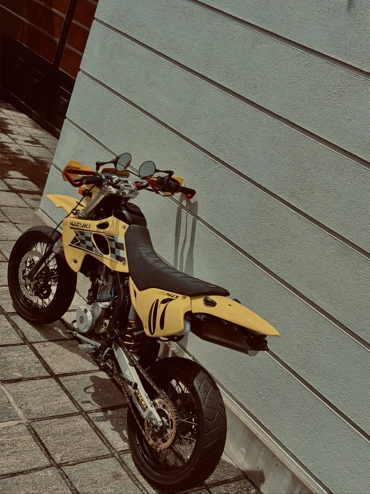 #viralvideo #terding #art #bike #dtracker #bikelife #indian #onthisday #100kviews #sbtracker250cc #idunilmotors⚠️  #hyperwarriors⚠️  #japan @_Dasith_42 @Harindu Weerasekara🇱🇰 @iduu95 @SYLVESTER_official_69 @Dushan_Abishek @S I T H U M _🪽 @Eshan 🇱🇰🇦🇺 @Hes💫 @Sasii__707💋 @Ashimi_5522 @Cheathi Karunathilak @JAY-Z @Mayya_207⚠️🏁 @Ñipüñ Ÿásîth @Ashen Liyanage | v2 KILLER  ⚡️ 