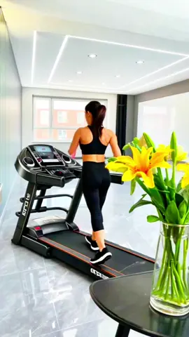 Máy chạy bộ đang sêu #xuhuongtiktok #xuhuong #may 