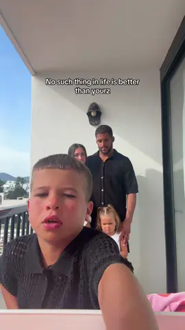 Happy Father’s Day to the best of the best, we are so lucky to have you🫶 We have sang this song since Rome was in my tummy🥺🖤 #loveyouz #fyp #familyof5  #familyholiday #FathersDay #happyfathersday #sunday 